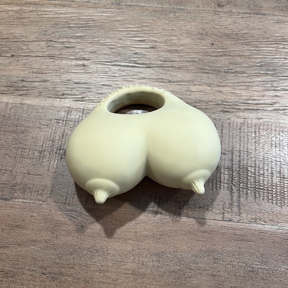 KONGES SLOJD Babs natural rubber teething toy - Picture 3 of 4